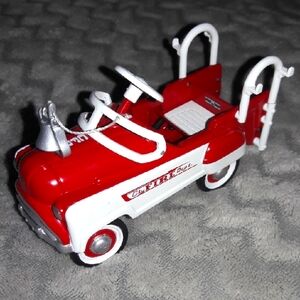 🚗 Hallmark 1994/2000 Kiddie Car Classics 1955 Murray Fire Truck Pedal Vehicle